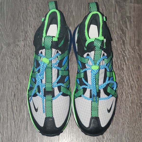 Air Max 270 Bowfin - Picture 2 of 5